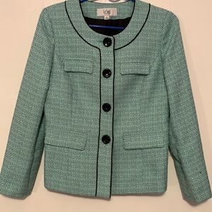 Womenswear jacket perfect to pair with black pants for business look